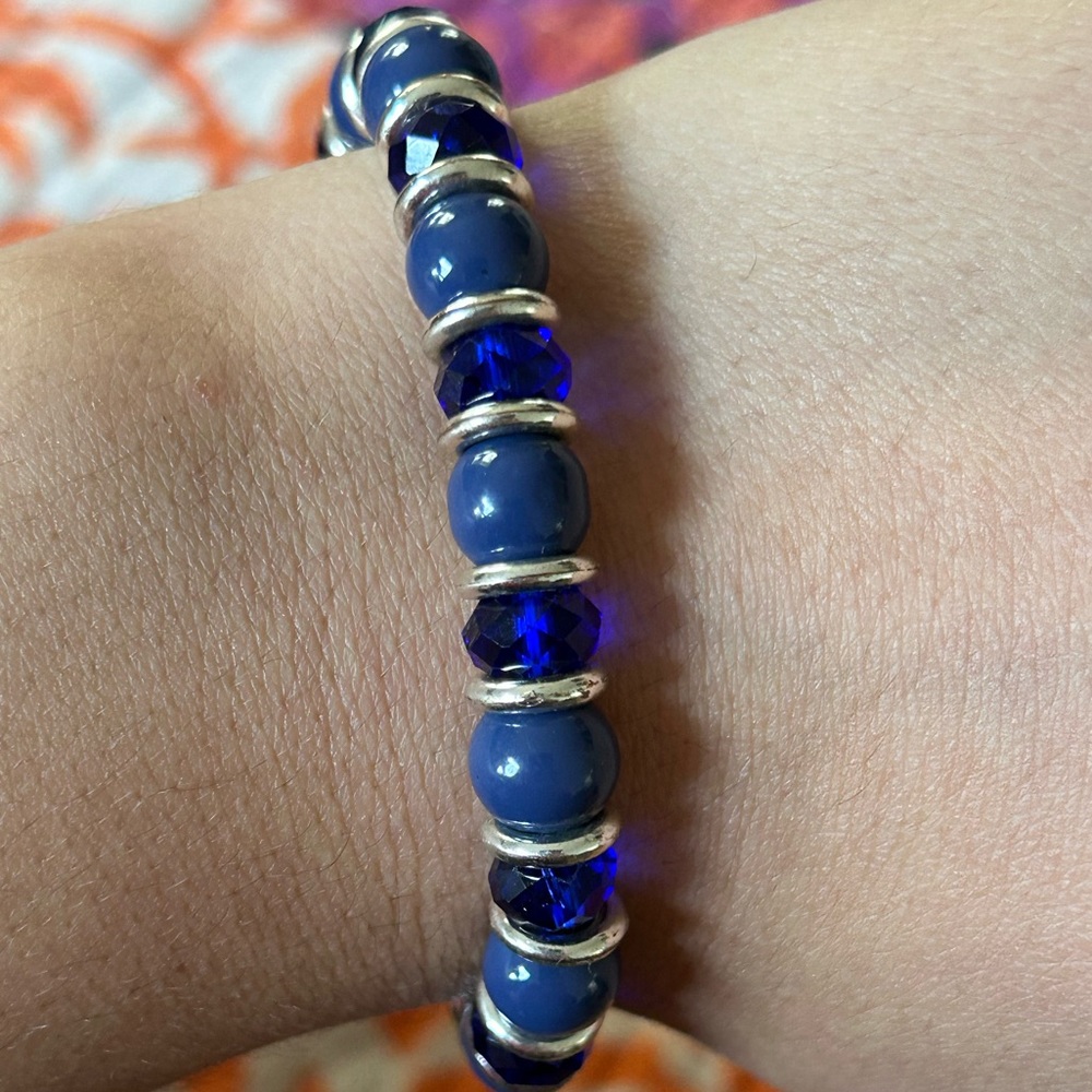 🌊beautiful blue beaded bracelet🌊 - Picture 3 of 3